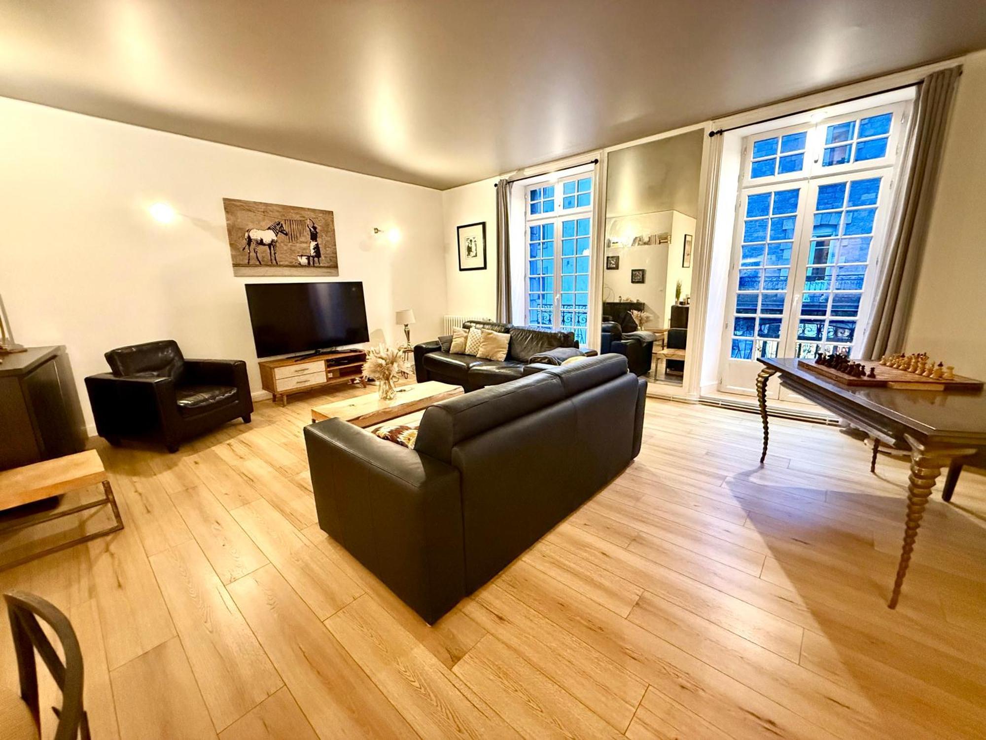 Duplex'Po Apartment Dinan Luaran gambar