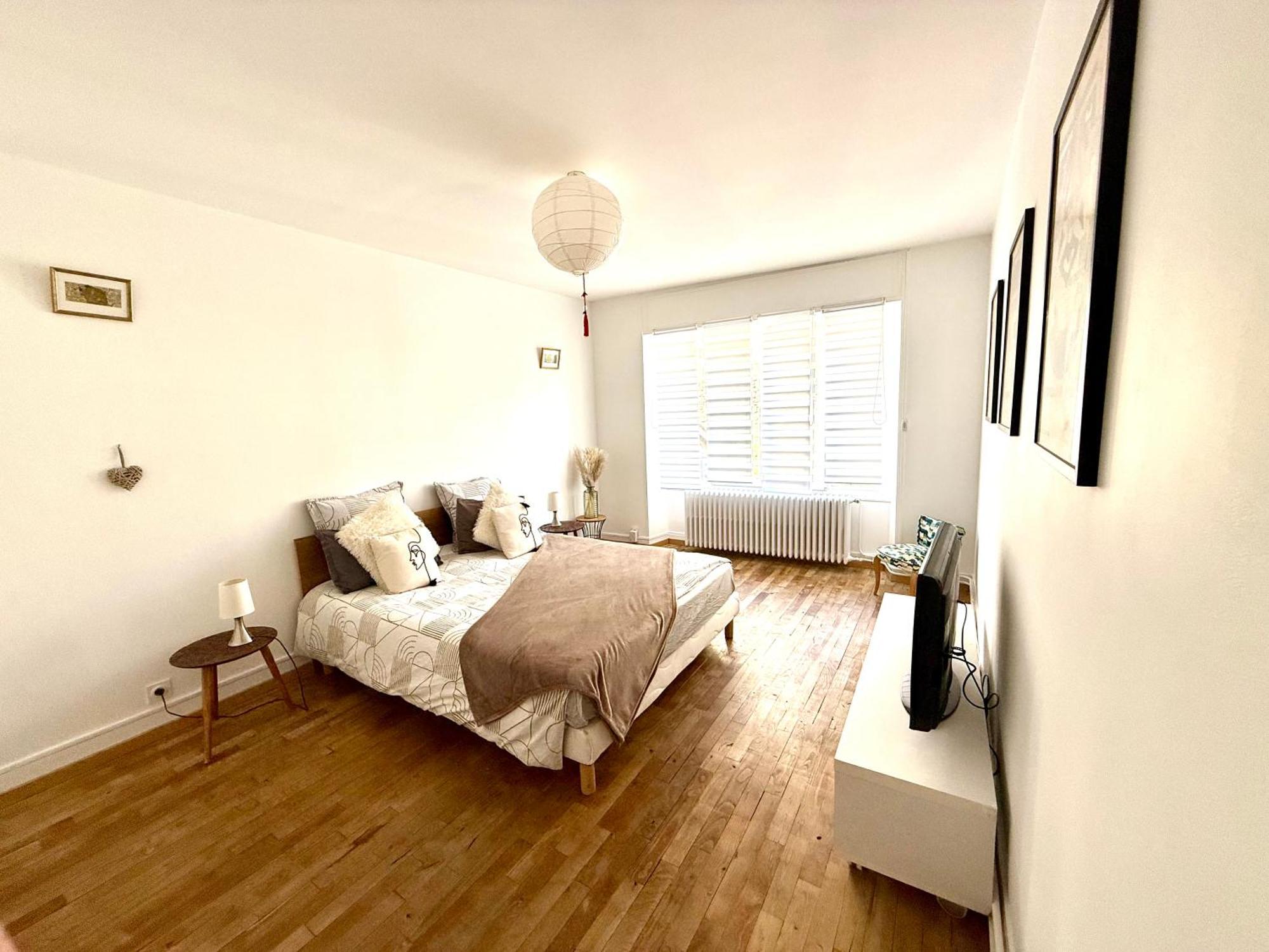 Duplex'Po Apartment Dinan Luaran gambar